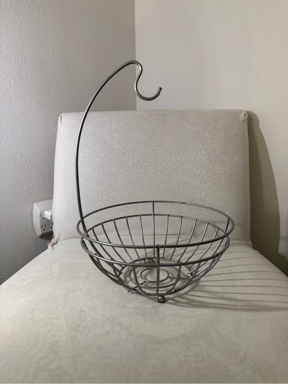 Metal Banana Hanger Fruit Basket Countertop Storage Stand Silver